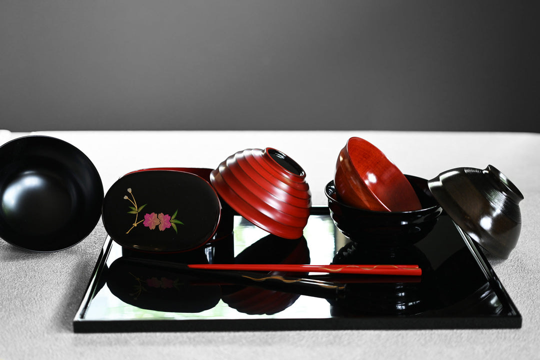 Urushi: The Art of Japanese Lacquer