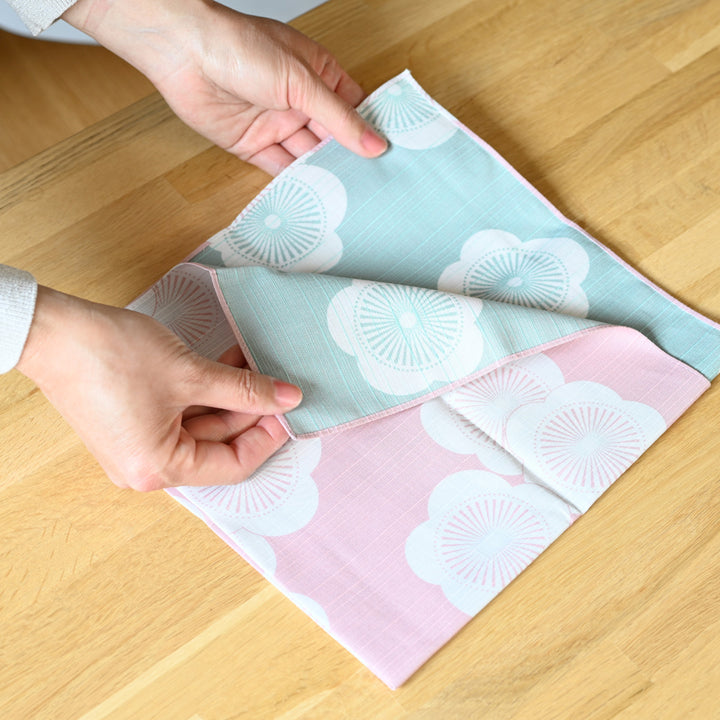 Isa Monyo Reversible Furoshiki | Japanese Apricot Baby Pink/Mint