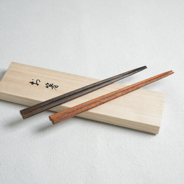Hakkaku Suehiro Futarihashi