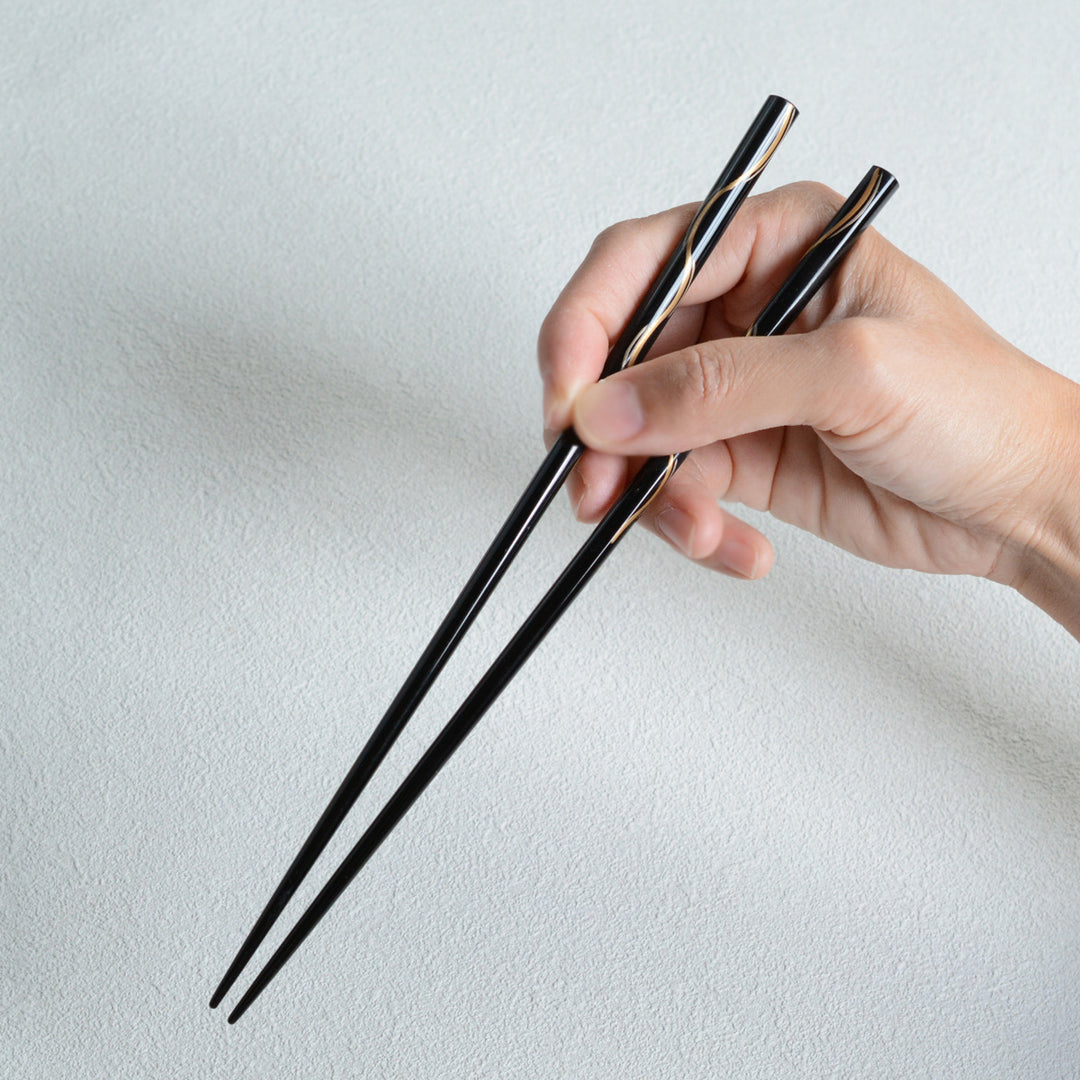 Line Makie Futarihashi