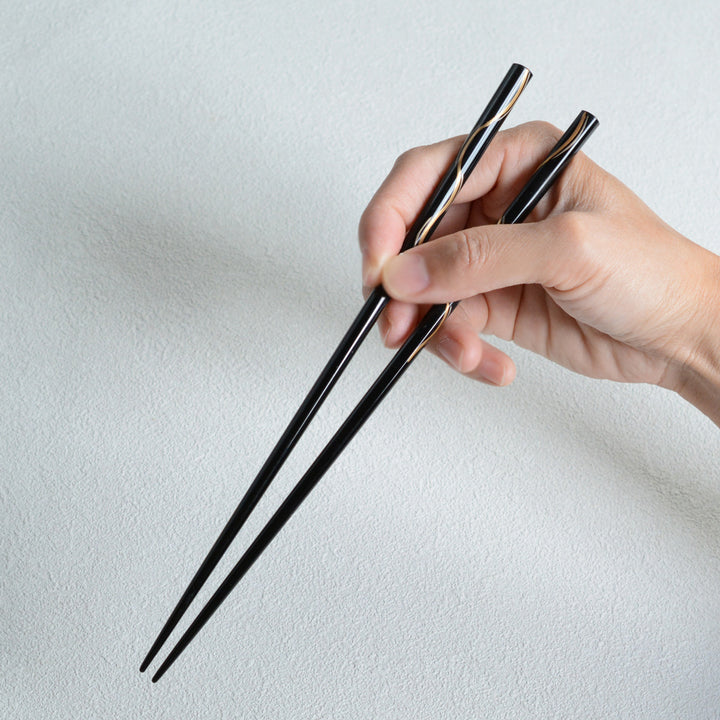 Line Makie Futarihashi
